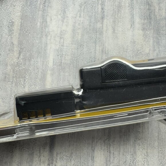 Premium Tech Battery And Charger for Olympus BLH-1 7.4v 2000mAh 110/240v - Picture 8 of 8